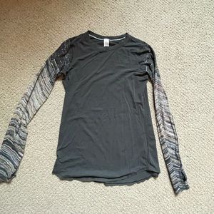 Ivivva long sleeve
